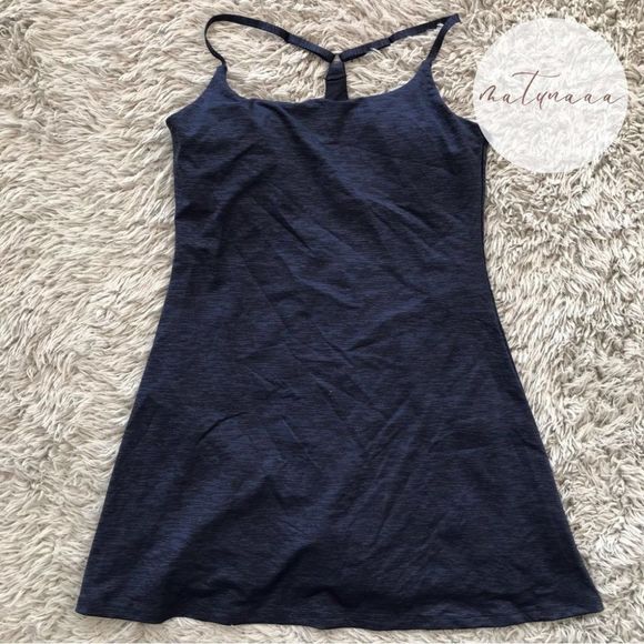 Outdoor Voices TechSweat Move Free Dress in Baltic XL - Picture 1 of 3